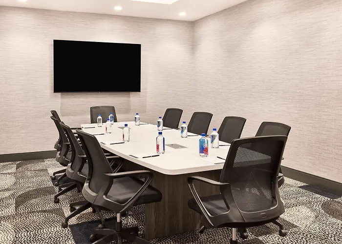 Hyatt Place Phoenix/downtown 3*