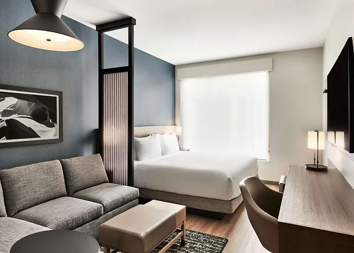 Hyatt Place Phoenix/downtown 3*